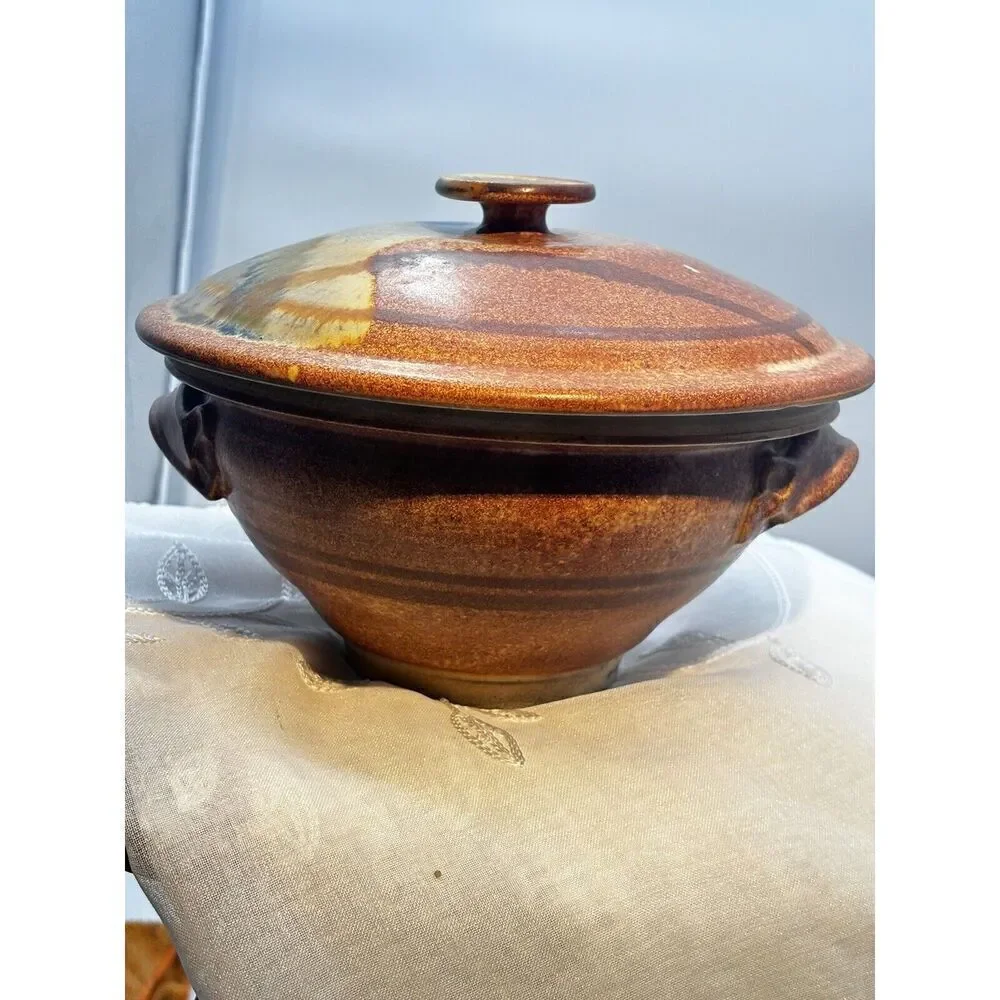 Studio art ceramic glass bowl with lid by Walt  glass 89